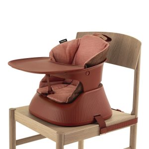 Hannie – Slimme Kinderstoel voor Thuis & Onderweg – Mahogany Red